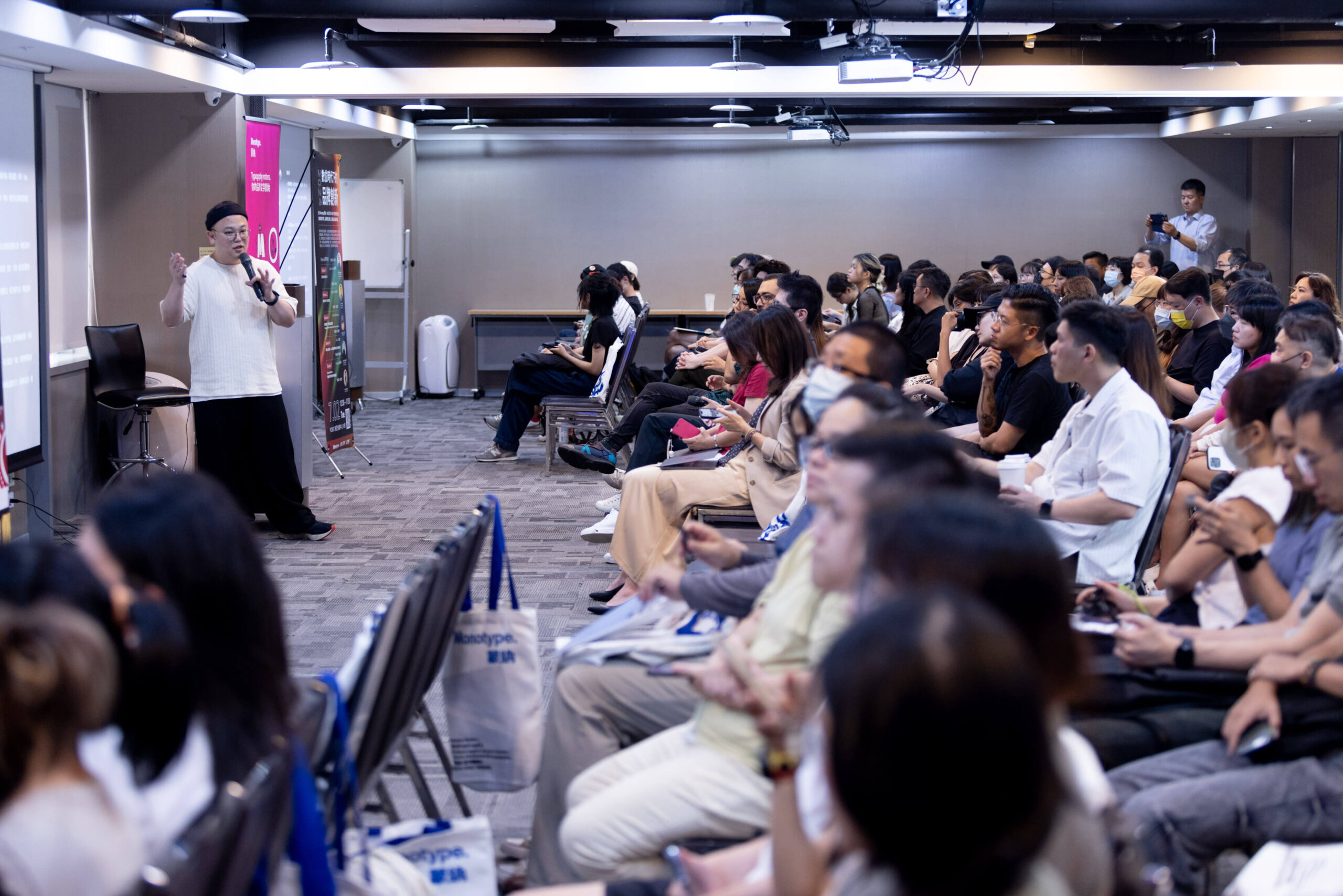 Read more about the article 數位時代下的品牌創新研討會，品牌大叔受邀演講